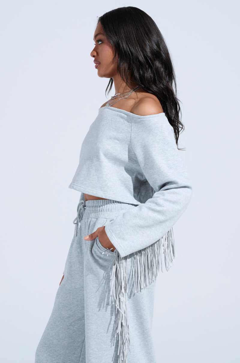 BRINGING IT BACK OFF THE SHOULDER SWEATSHIRT