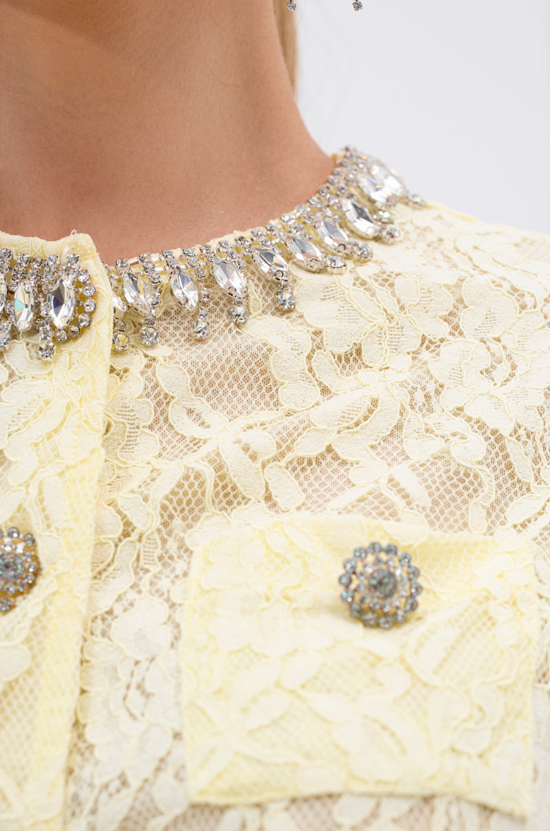 LEAH LACE BUTTON DOWN BLOUSE IN BABY YELLOW