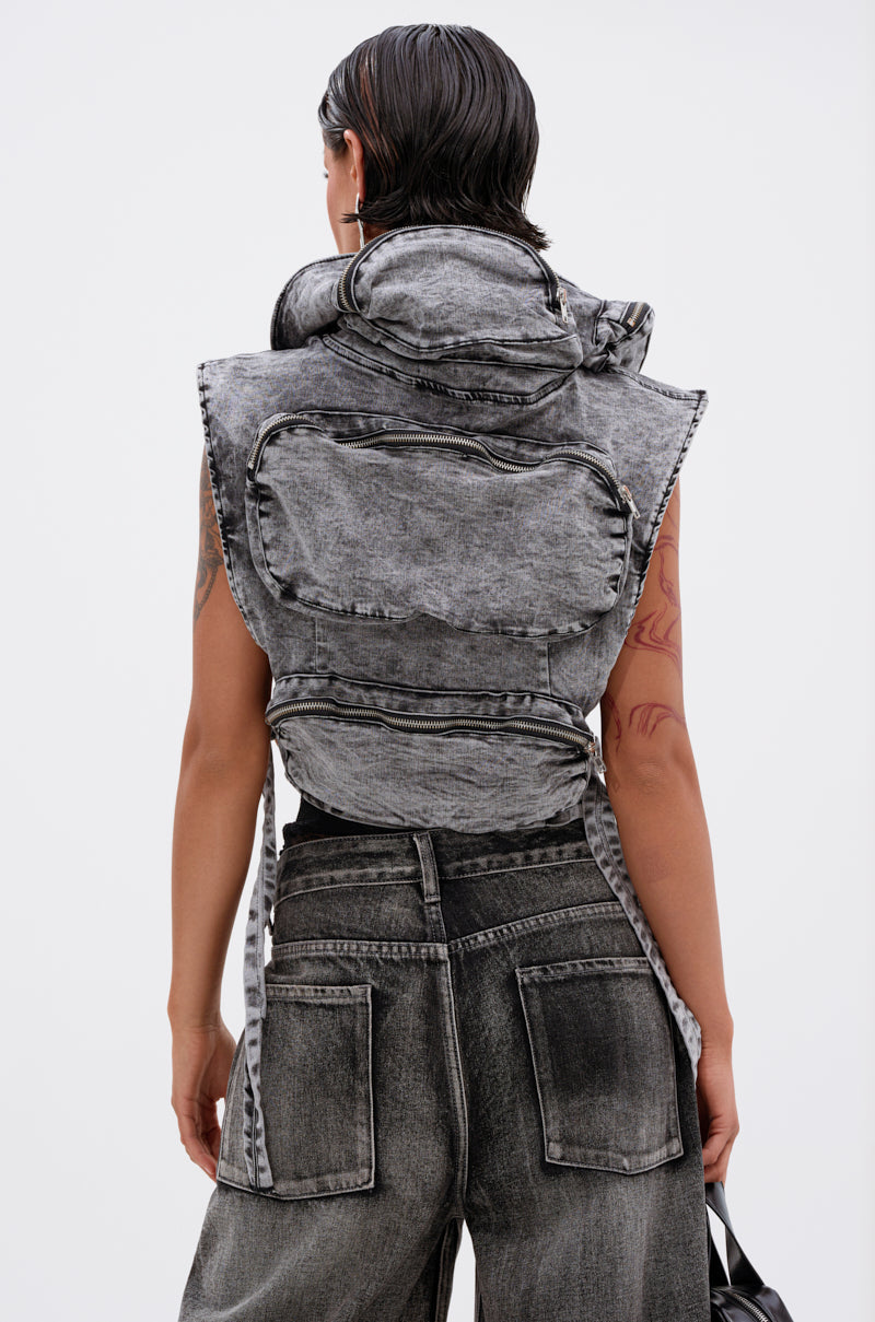 MODEL BEHAVIOR DENIM TOP