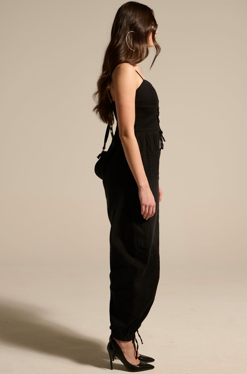 LOOKS LIKE IT JUMPSUIT