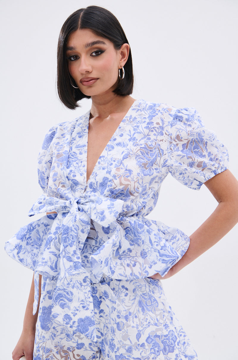 BINKEY FLORAL TIE FRONT BLOUSE