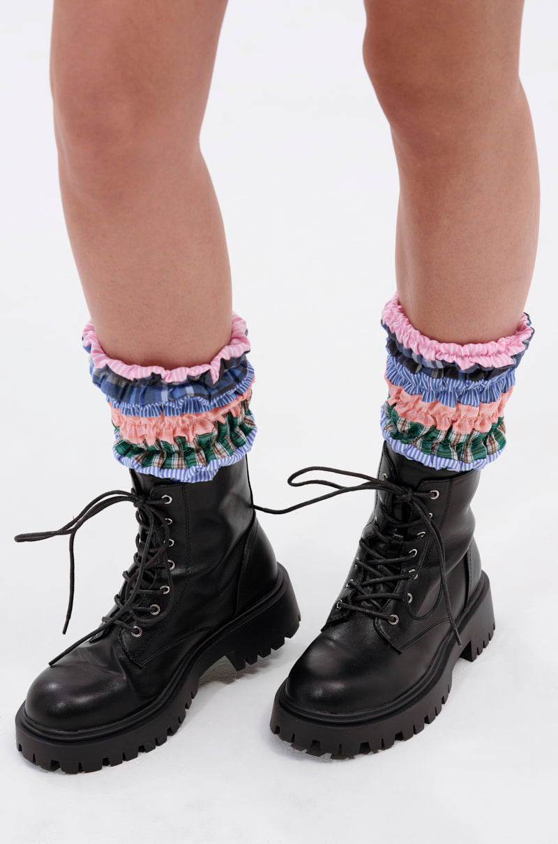 AZALEA WANG LUBNA BLACK FABRIC DETAIL BOOTIE