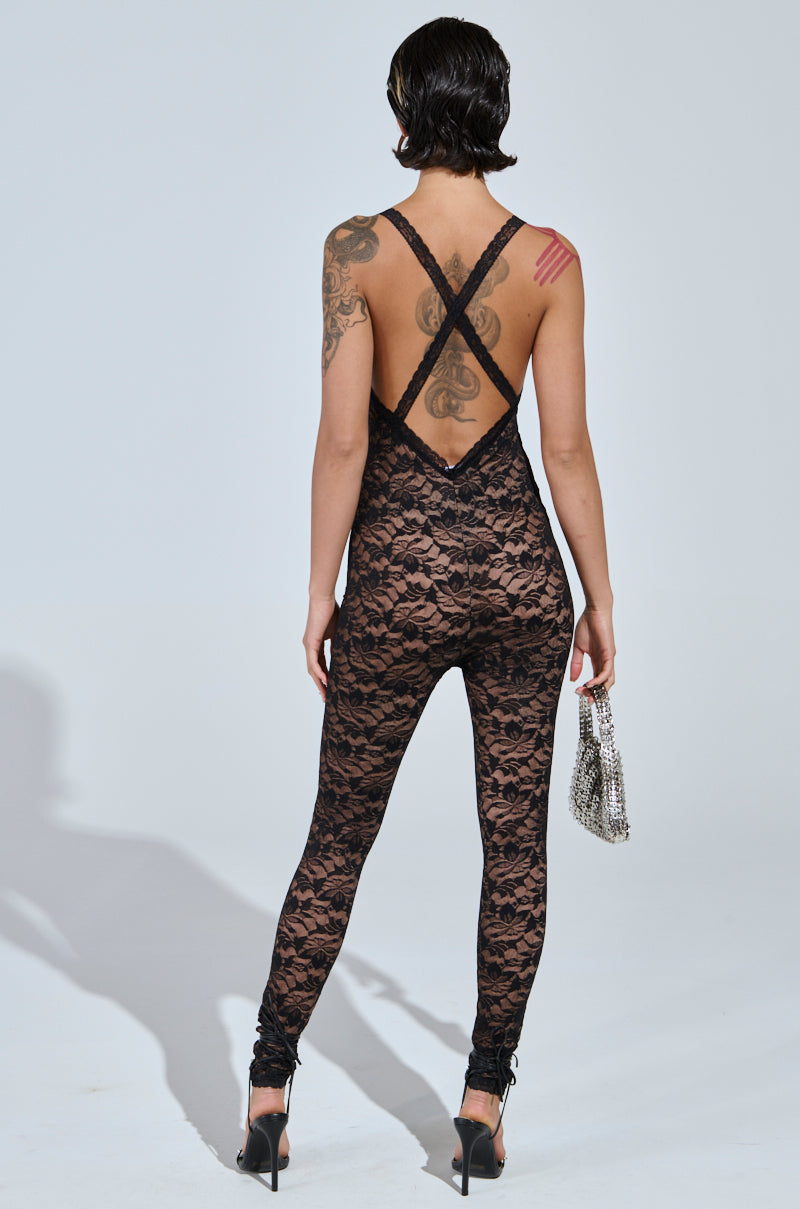 QUEEN VIBES LACE JUMPSUIT