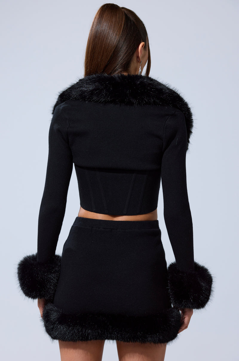 BIG MOOD FUR TRIM SHRUG IN BLACK