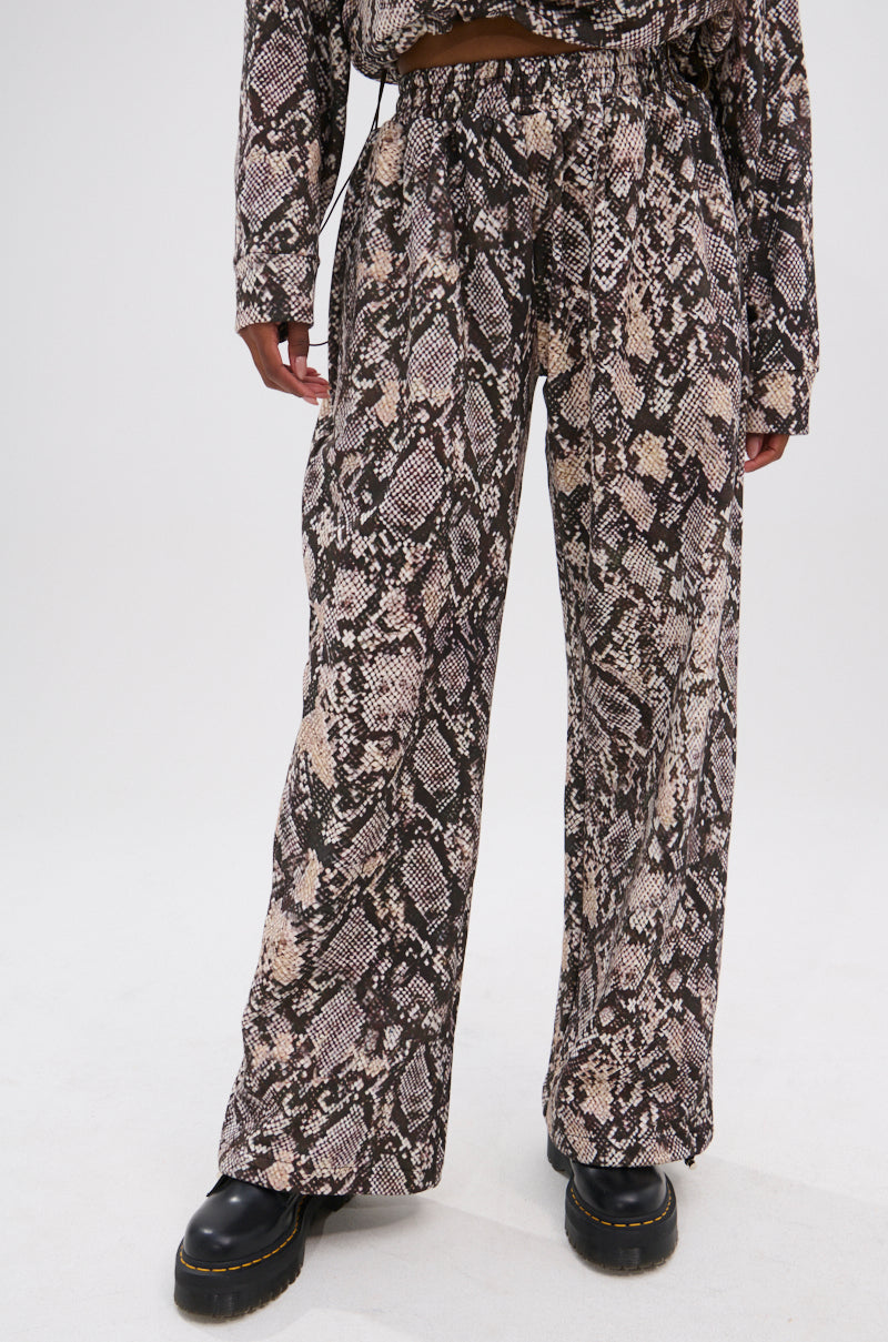 PYTHON WIDE LEG JOGGER