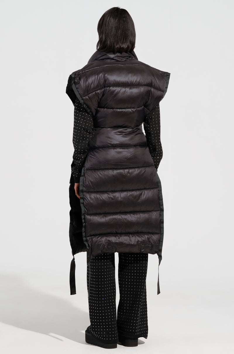 PILOT JONES LONG LINE PUFFER VEST IN BLACK