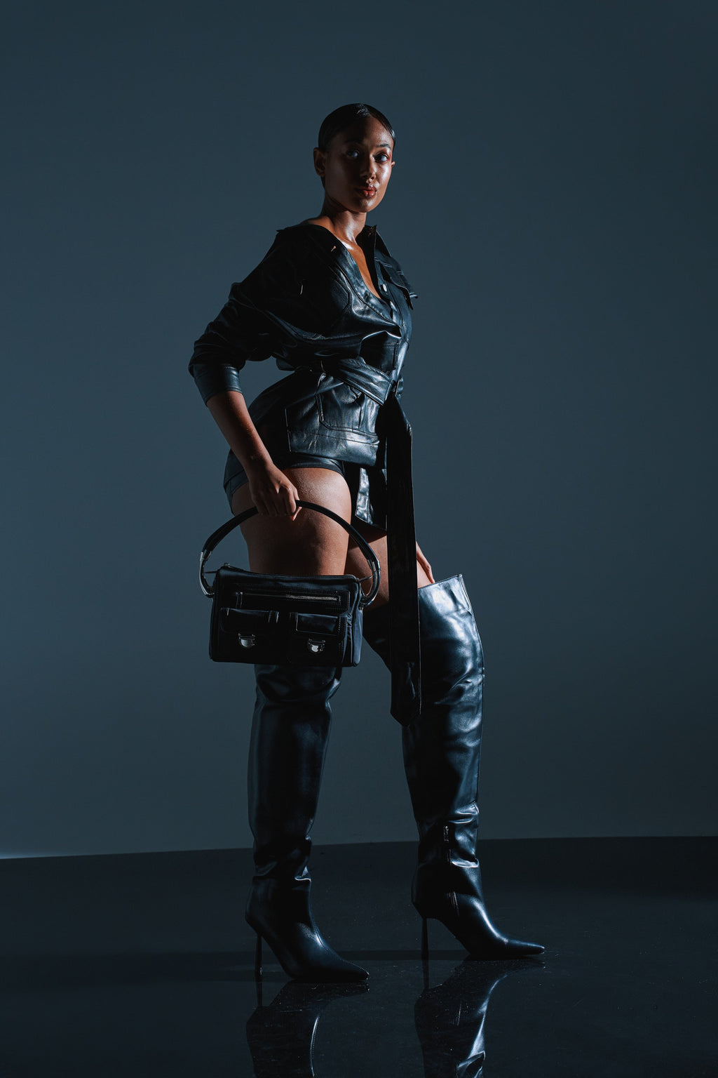 AZALEA WANG WYNNDY BLACK THIGH HIGH BOOT