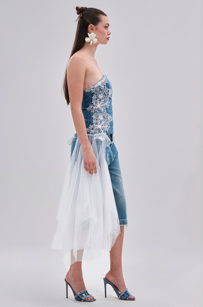 NO DRAMA STRETCH DENIM LACE DETAILED CORSET