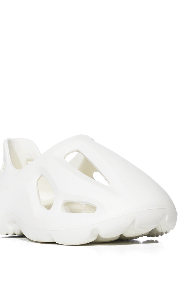 GREEN DAY WHITE EVA TRAINER