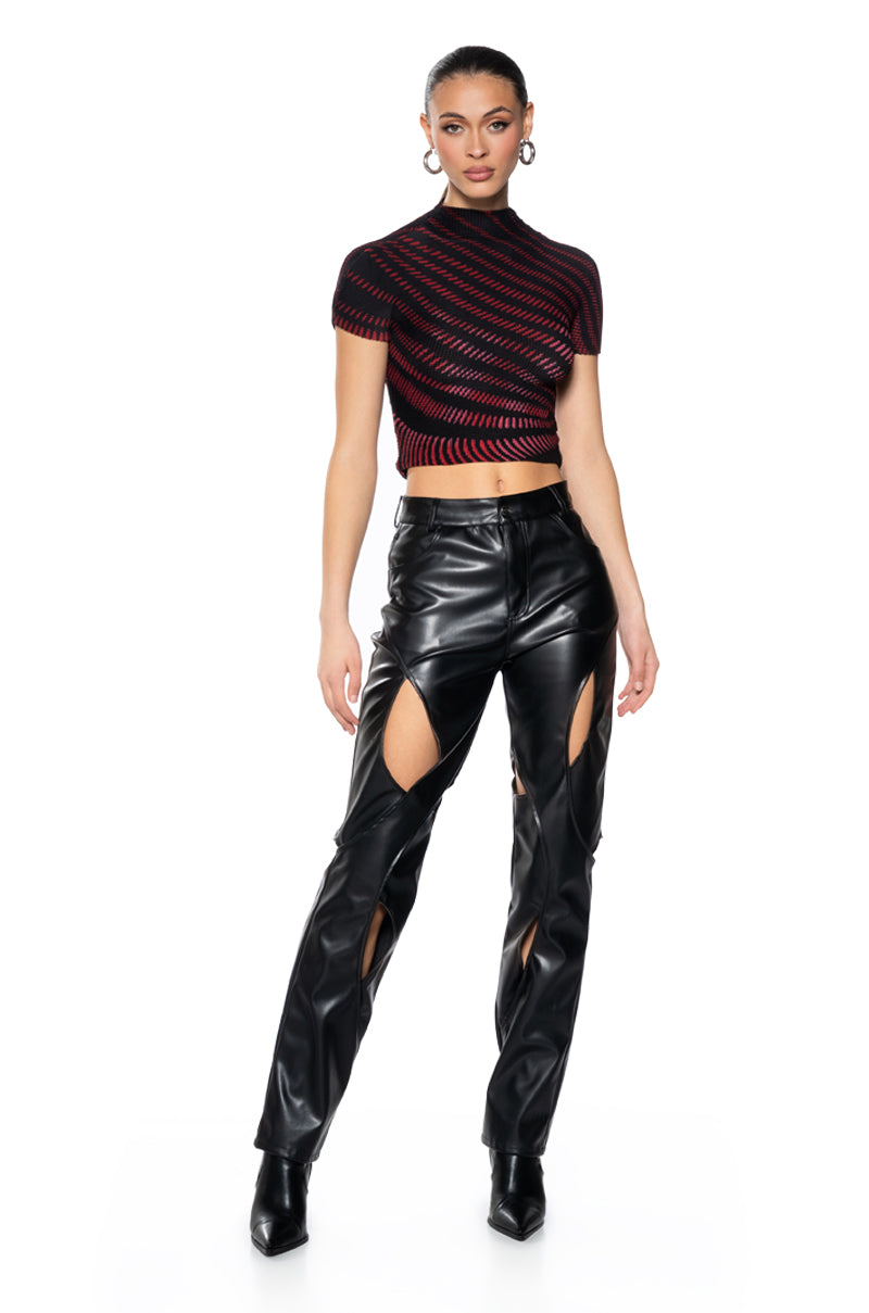 ADRIANA TEXTURED CAP SLEEVE TOP IN RED AND BLACK