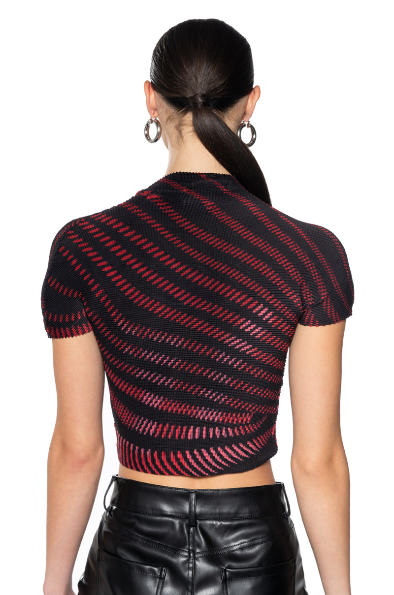 ADRIANA TEXTURED CAP SLEEVE TOP IN RED AND BLACK