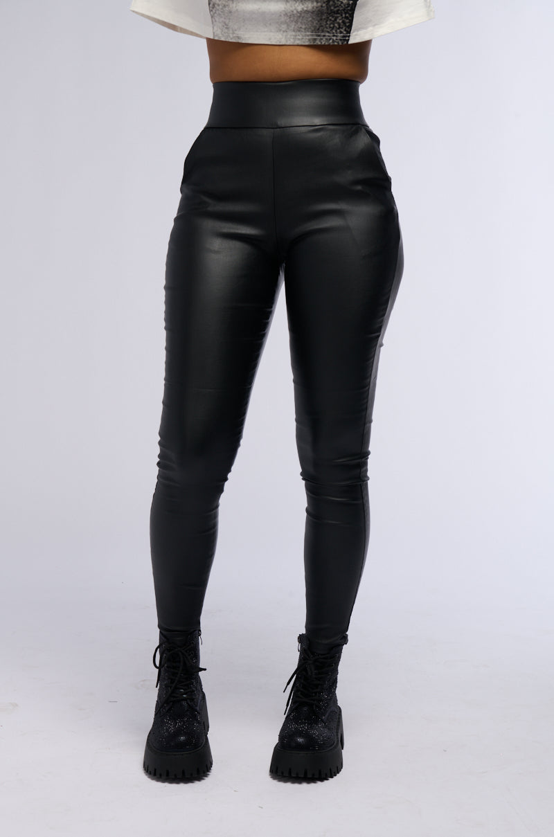 AMMO x AKIRA BIG BOOTY HIGH WAIST PLEATHER PANT WITH 4 WAY STRETCH