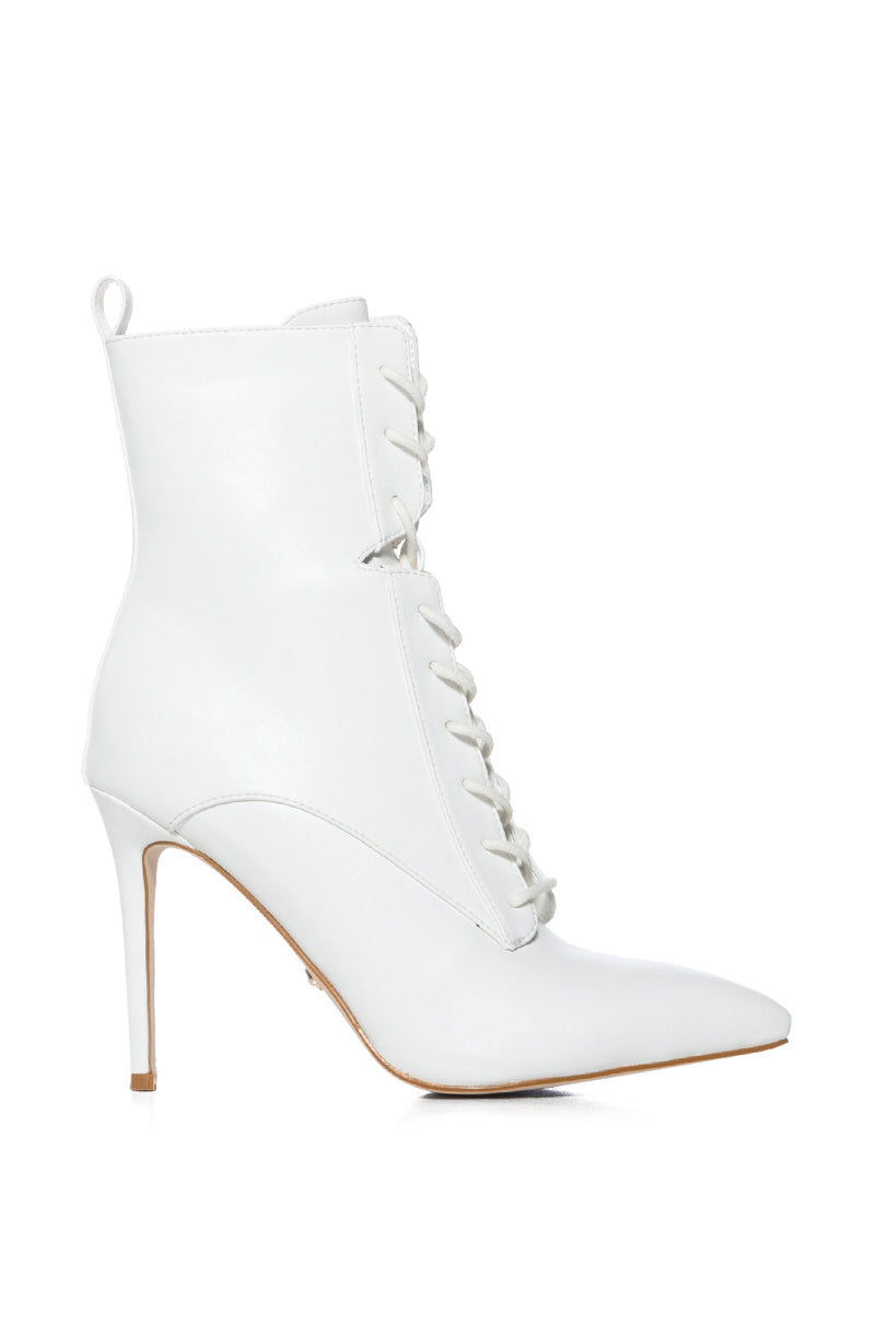 AZALEA WANG ASTORIA LACE UP STILETTO BOOTIE IN WHITE