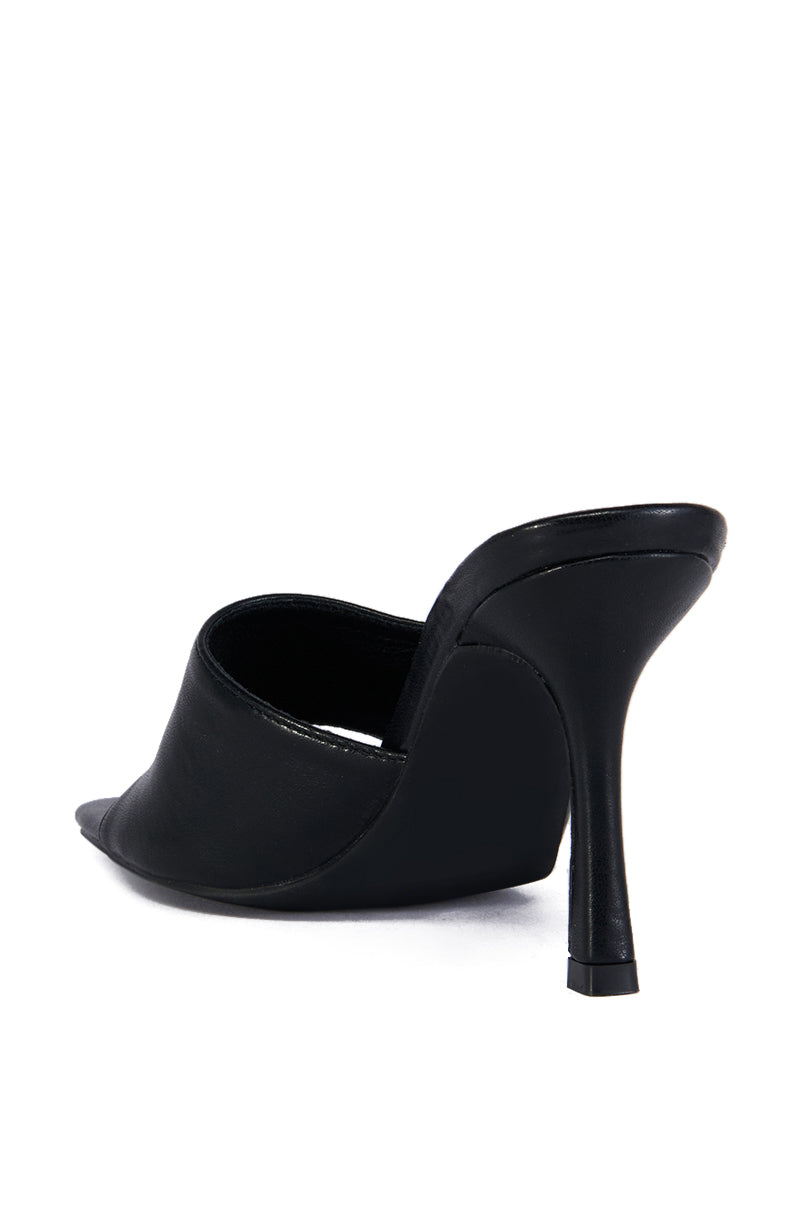 AZALEA WANG CAMILO BLACK SLIP ON SANDAL