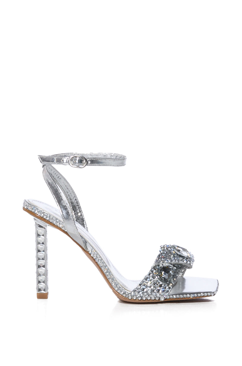 AZALEA WANG DISCO EMBELLISHED CHUNKY SANDAL IN SILVER