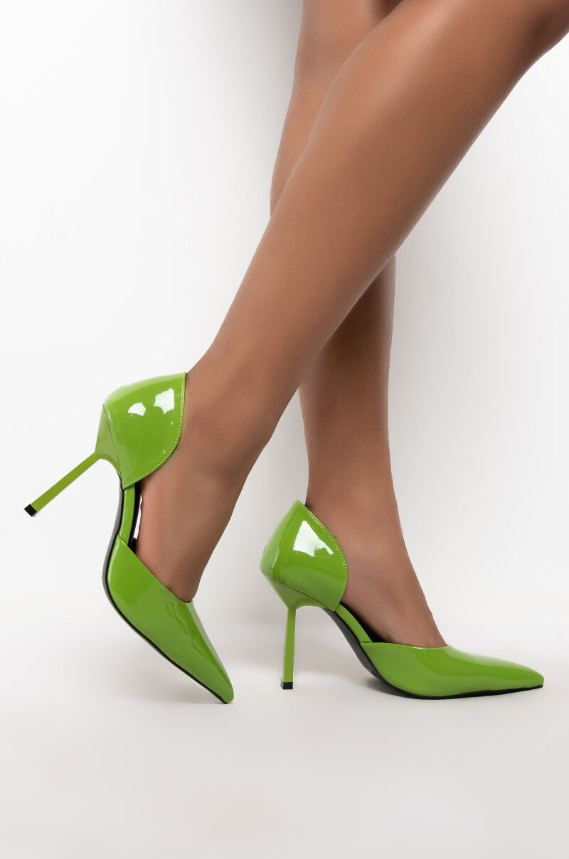 AZALEA WANG DONT TRIP STILETTO PUMP IN GREEN
