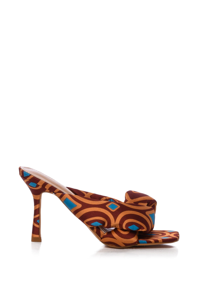 AZALEA WANG GALEN PATTERN DESIGN SANDAL IN MULTI