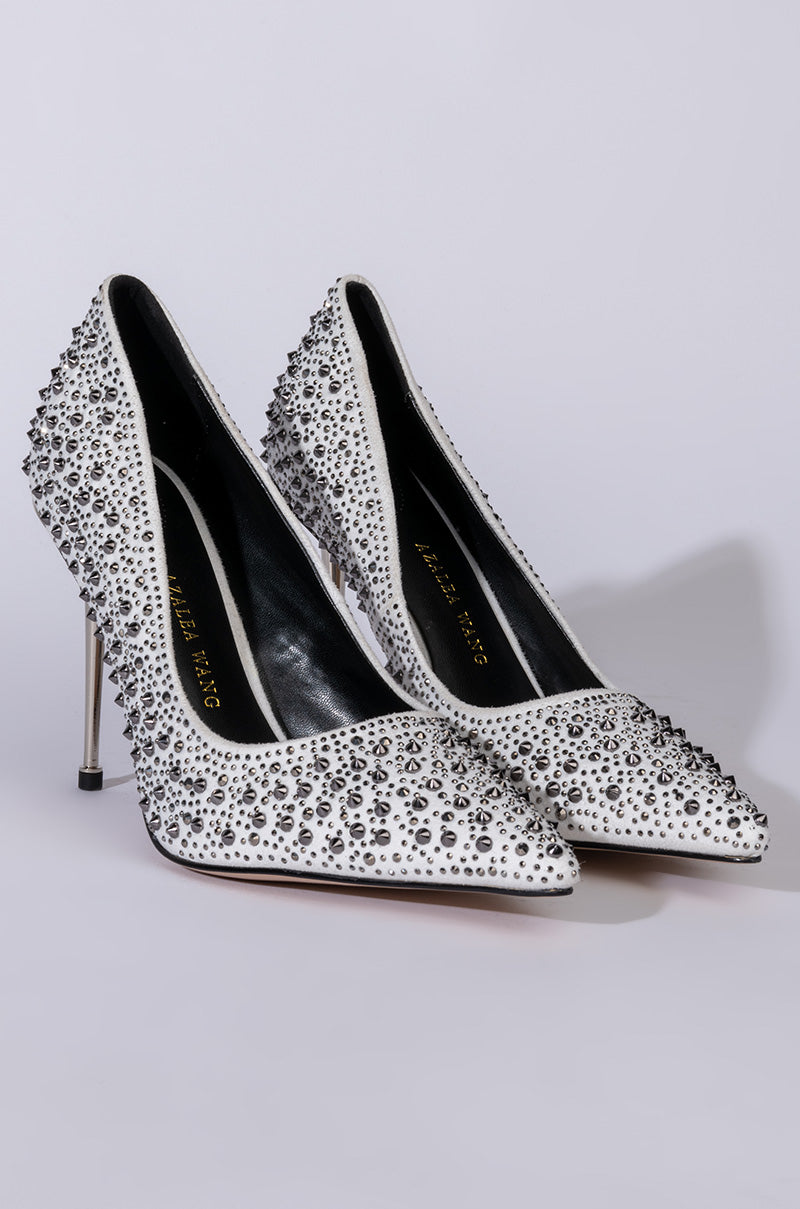 AZALEA WANG GLITCH IN THE SYSTEM STILETTO PUMP IN WHITE