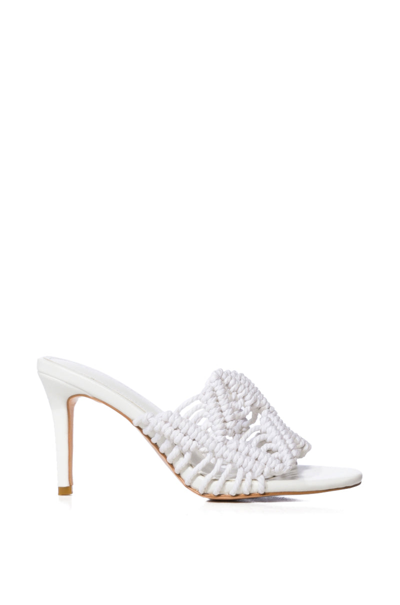 AZALEA WANG ASTER ROPE WOVEN SANDAL IN WHITE