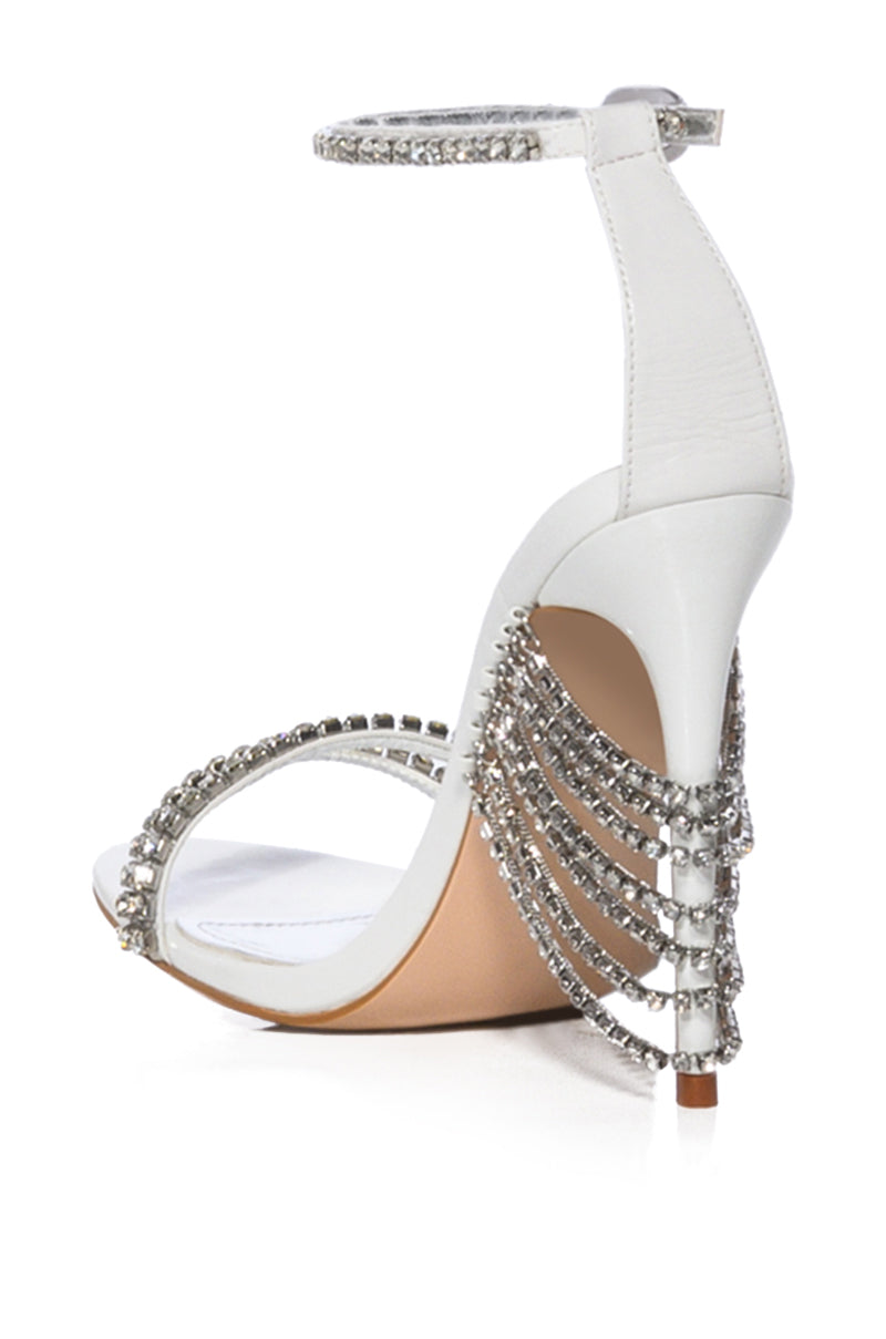 AZALEA WANG JASIME EMBELLISHED TASSEL DESIGN SANDAL IN WHITE