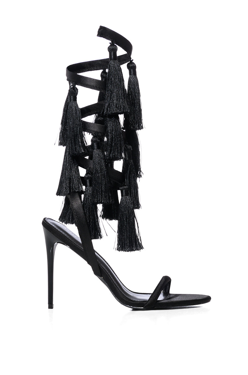 AZALEA WANG JAXON BLACK FRINGE SANDAL