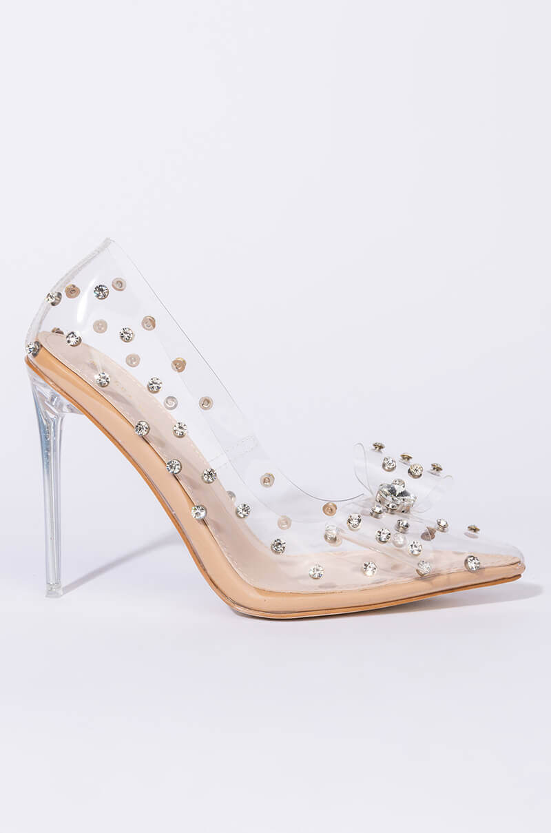AZALEA WANG KEEP ON MOVIN STILETTO PUMP IN NUDE