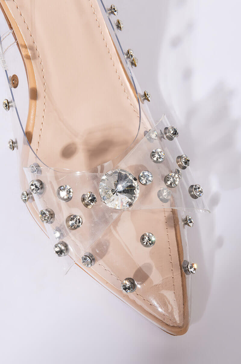 AZALEA WANG KEEP ON MOVIN STILETTO PUMP IN NUDE