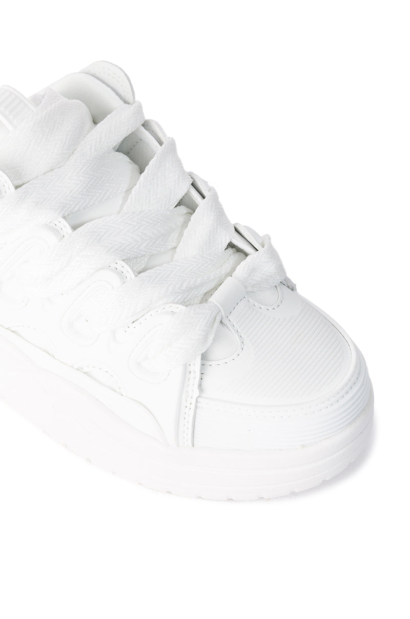 AZALEA WANG KORR WHITE SNEAKER