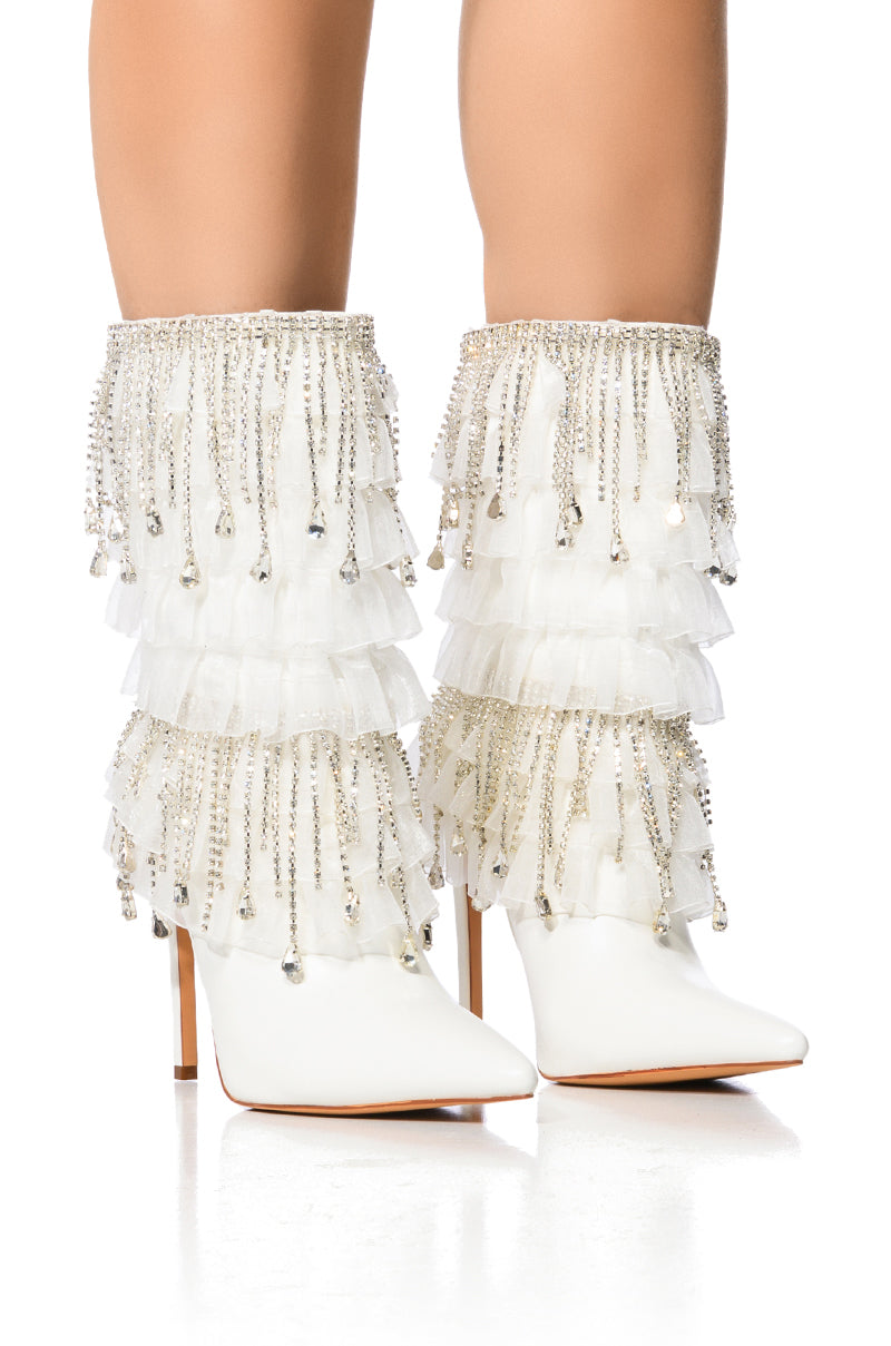 AZALEA WANG LEXLEY WHITE DIAMOND DRIP BOOT