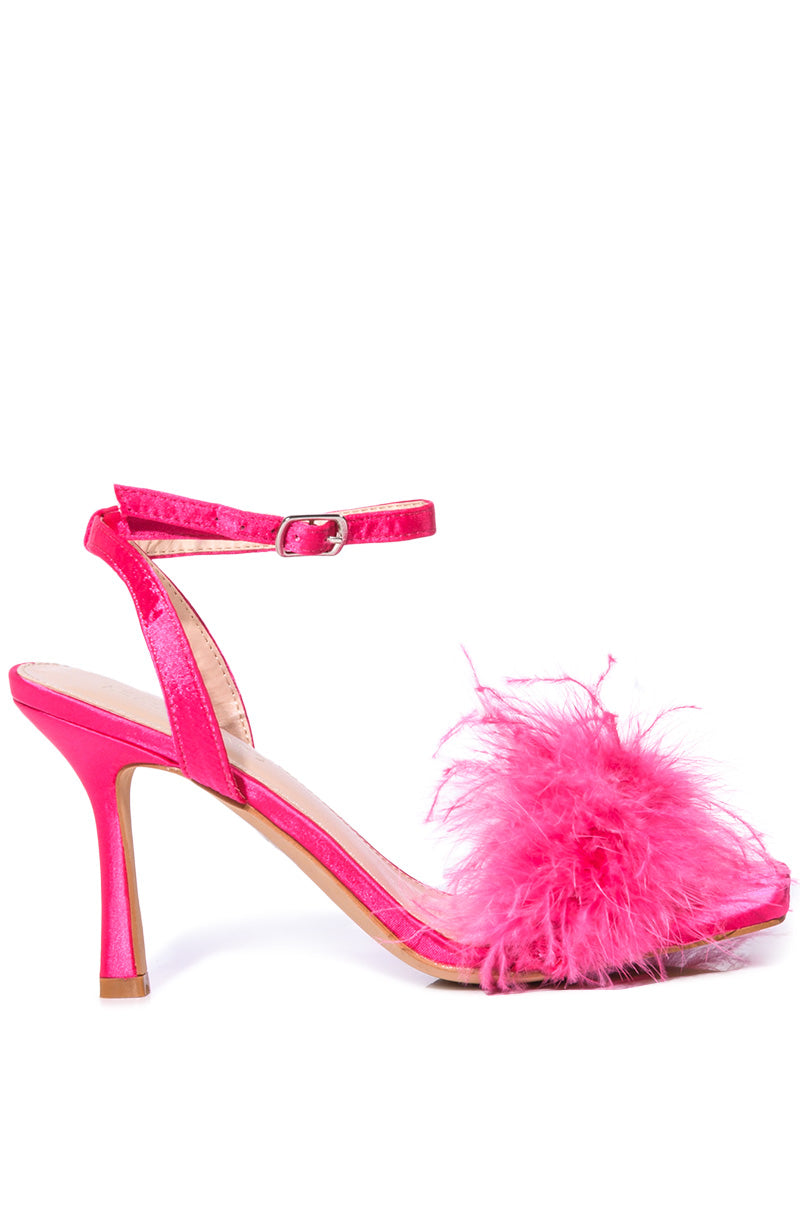 AZALEA WANG LUCINDA FEATHER SANDAL