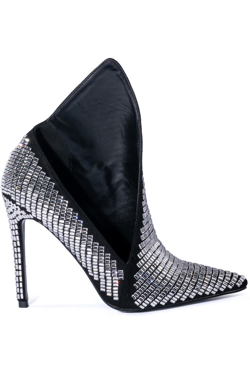AZALEA WANG EVELYN STILETTO BOOT IN SILVER