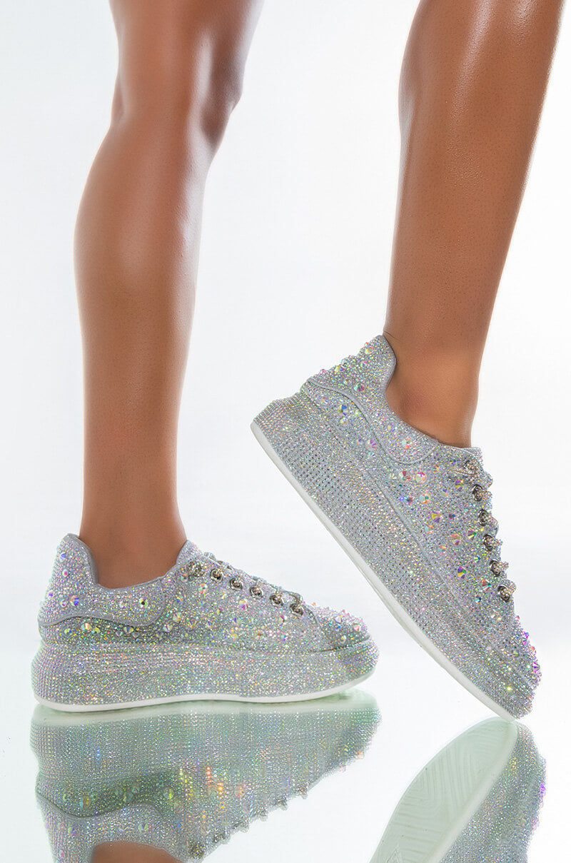 AZALEA WANG STOP AND STARE FLAT SNEAKER IN SILVER