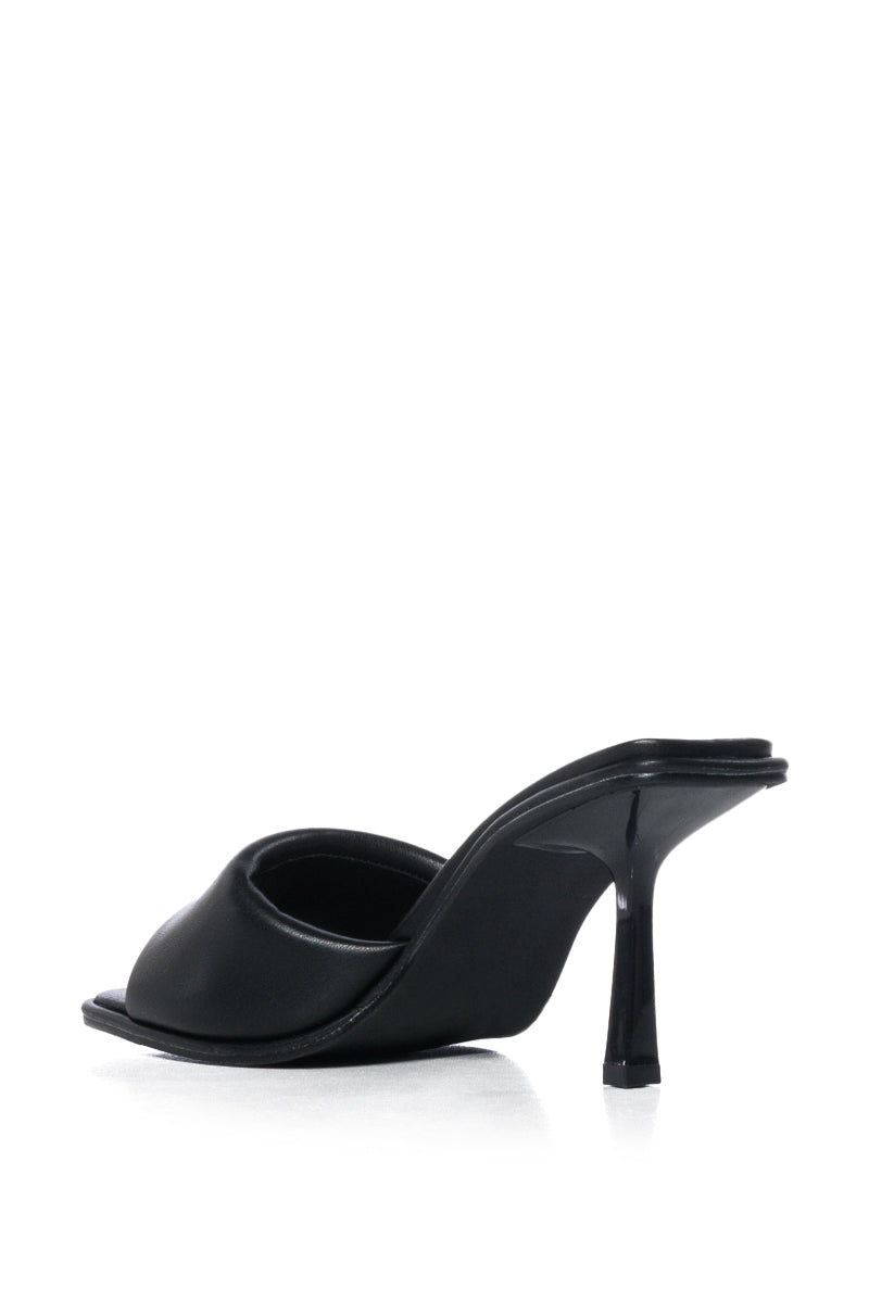 AZALEA WANG KATNISS BASIC SANDAL IN BLACK