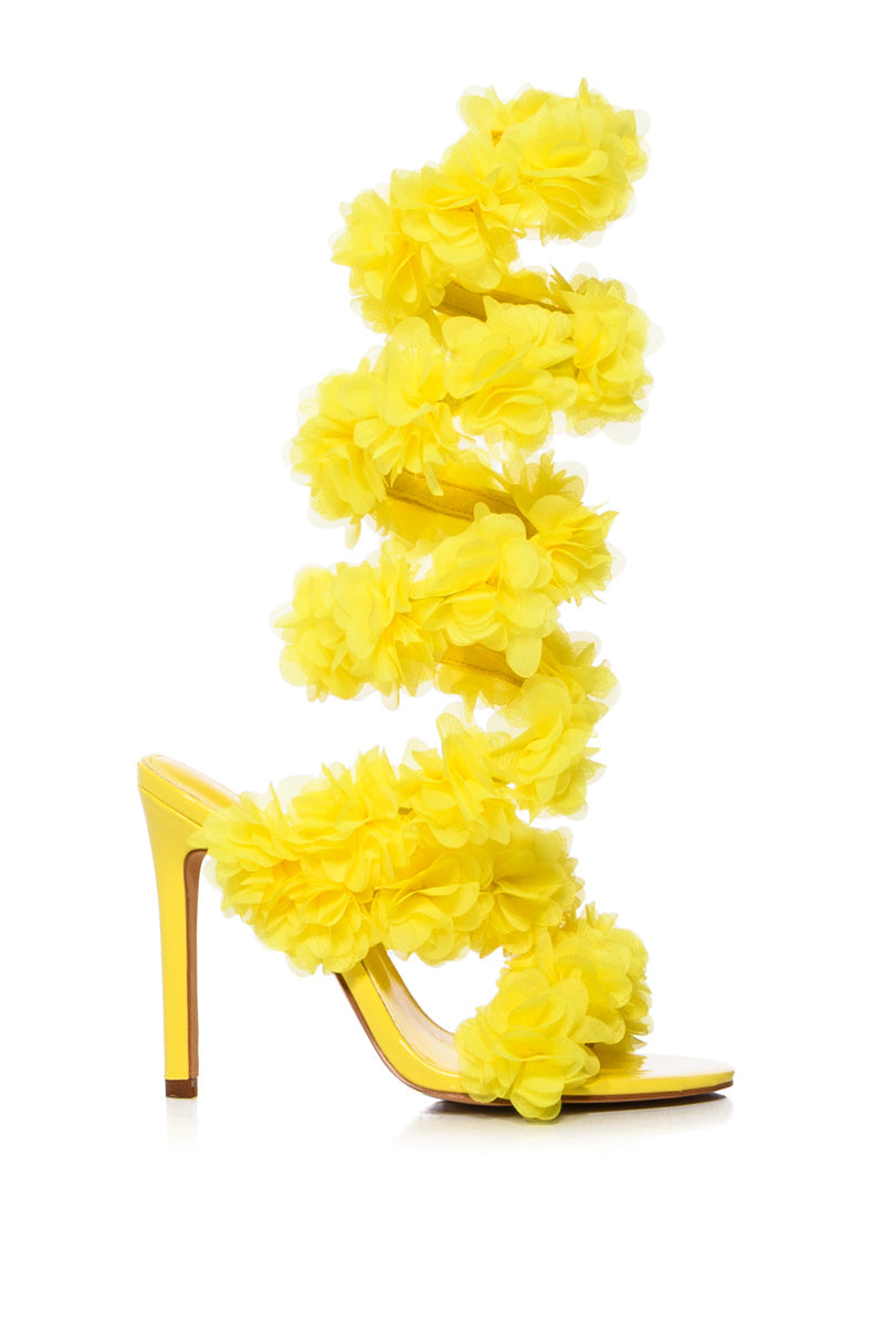 AZALEA WANG THEODOSIA FLORAL SANDAL IN YELLOW