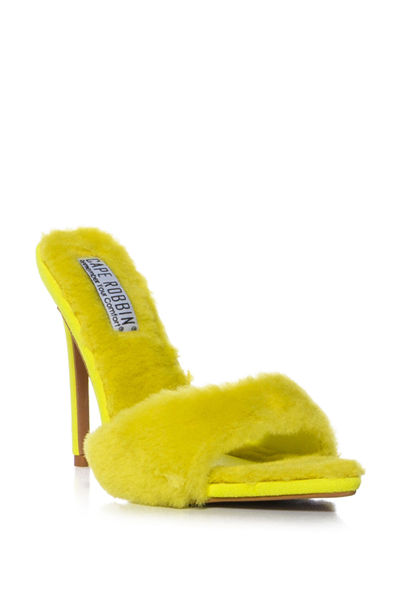 BMOVE FUZZY POINTED SANDAL IN YELLOW
