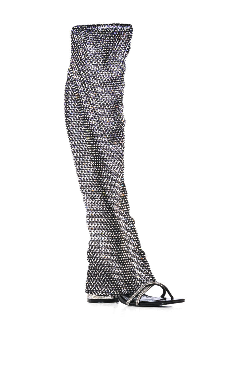 CAPE ROBBIN BEATRIZIA SPARKLE SHEATH CONVERTIBLE CHUNKY SANDAL IN BLACK