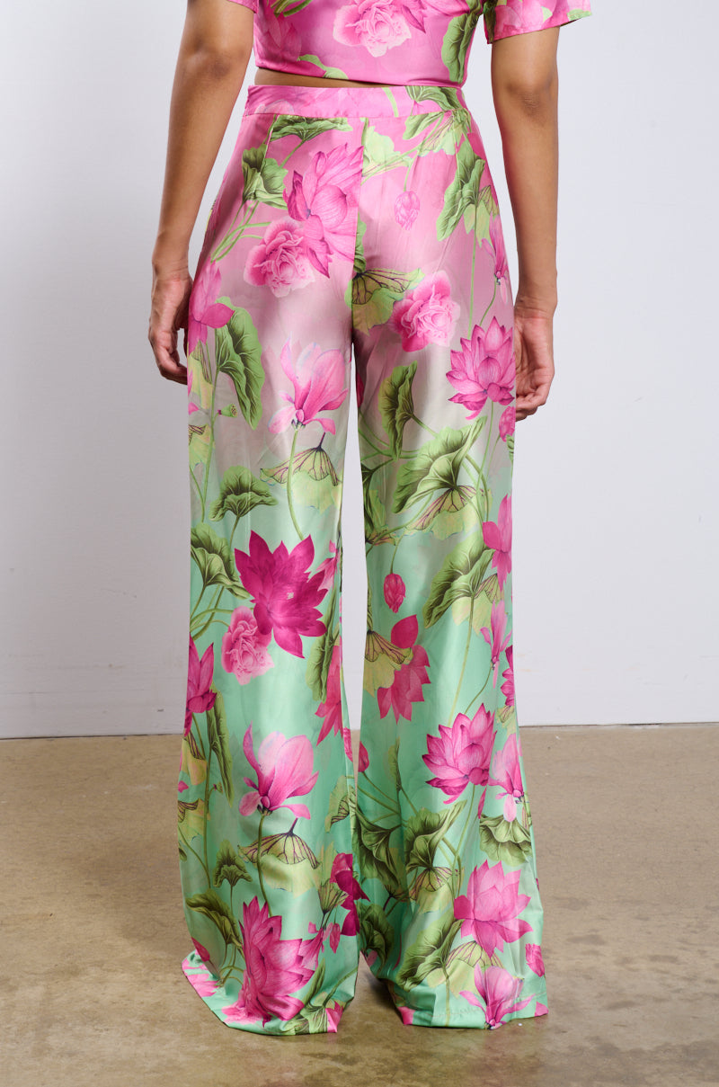 CATCH ME IN MIAMI PRINTED SATIN PANT