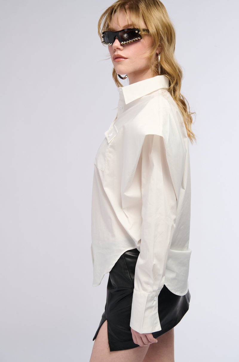 HIGH POINTED SHOULDER BUTTON DOWN POPLIN SHIRT