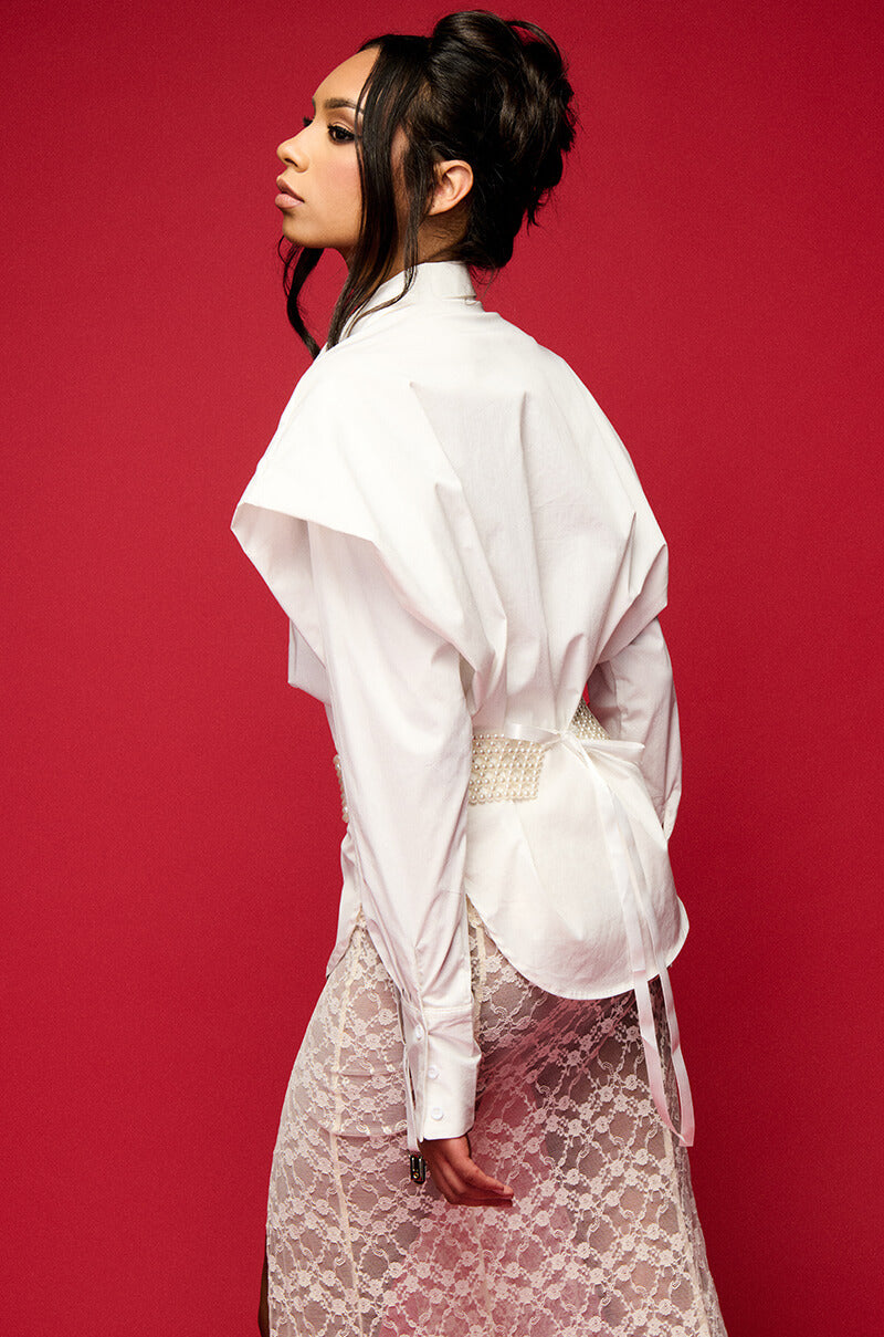 HIGH POINTED SHOULDER BUTTON DOWN POPLIN SHIRT