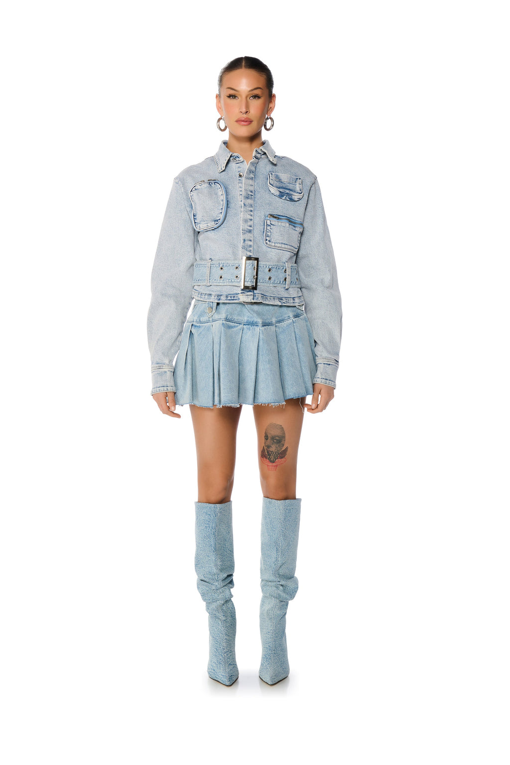 IT HAS POCKETS DENIM JACKET