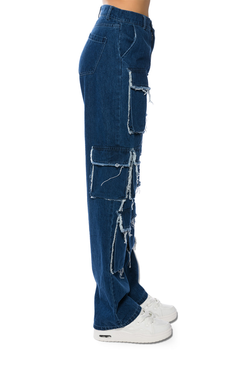 MILA POCKET DETAIL RELAX FIT JEANS