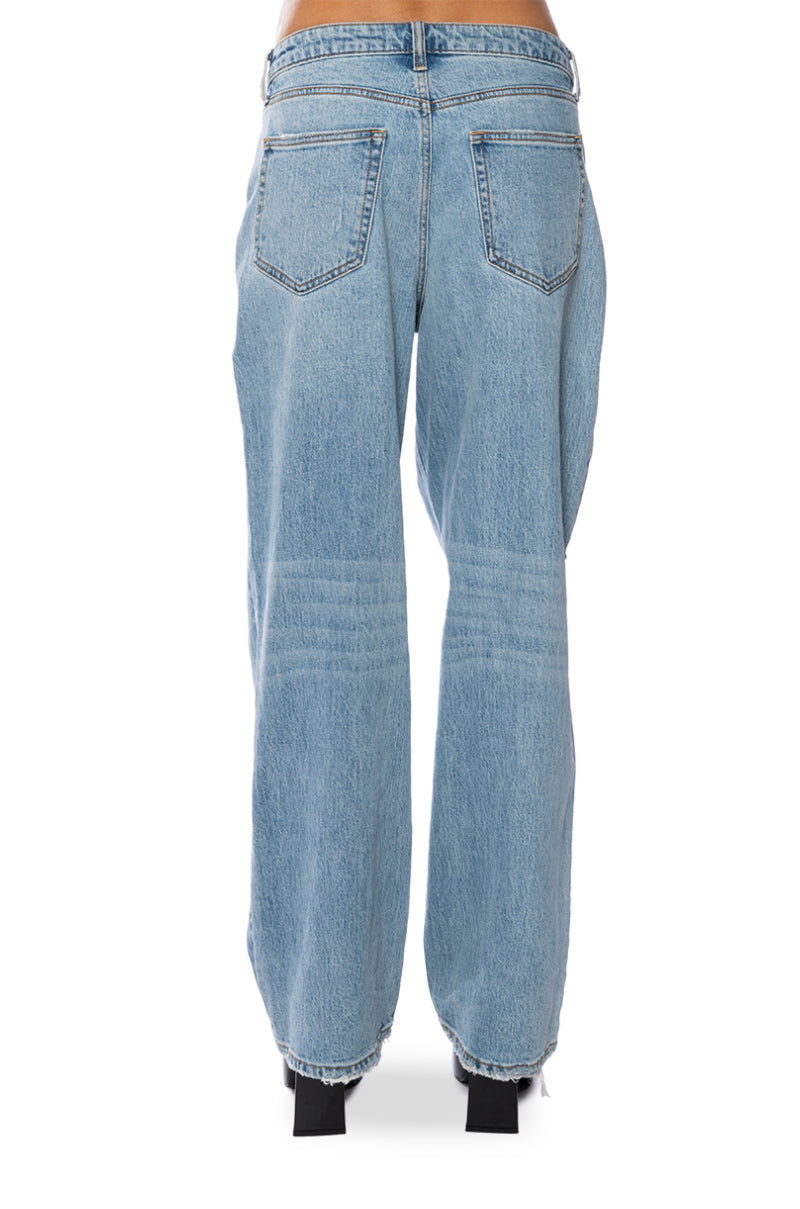 NICOLE VINTAGE LOW RISE LIGHT DENIM JEAN