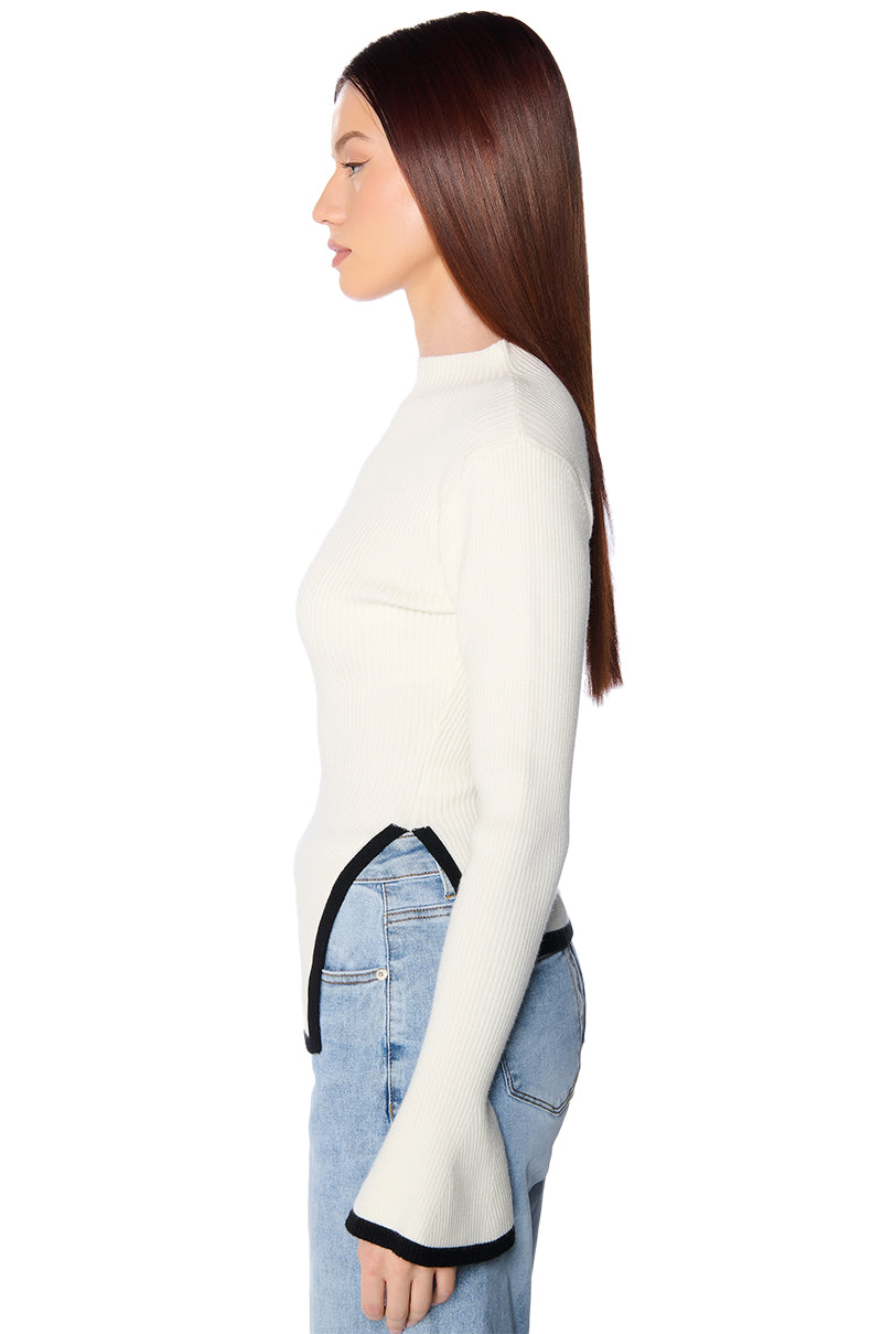 KNIT GIRL CONTRAST SWEATER
