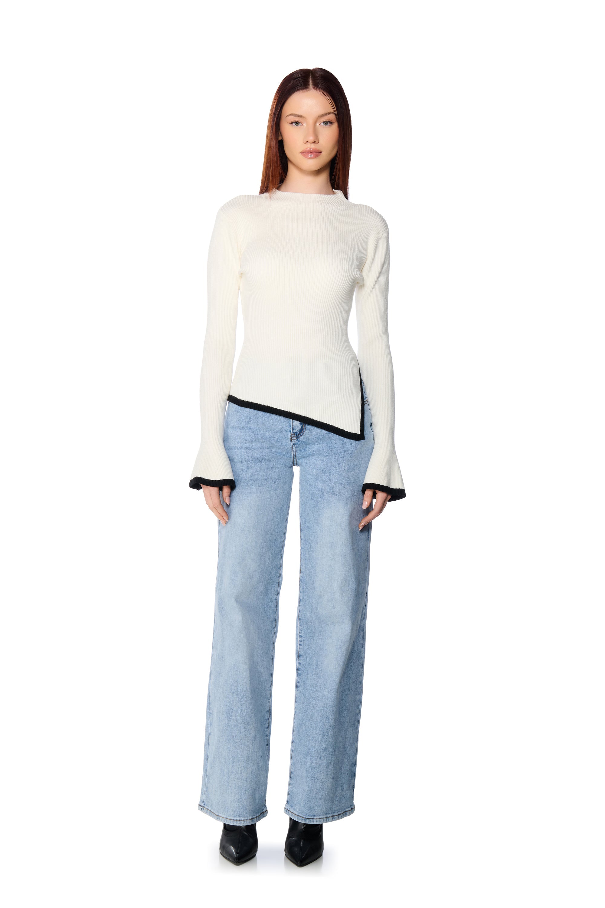 KNIT GIRL CONTRAST SWEATER