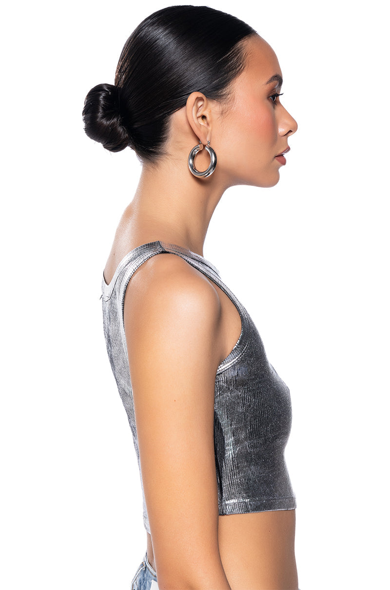 LEO SLEEVELESS CROPPED METALLIC TANK TOP