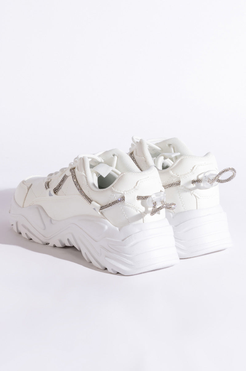 LOOK BACK AT IT FLATFORM SNEAKER IN WHITE