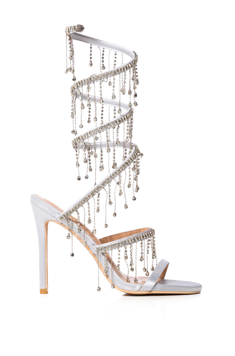 HIGHEND EMBELLISHED BEADING SANDAL IN SILVER