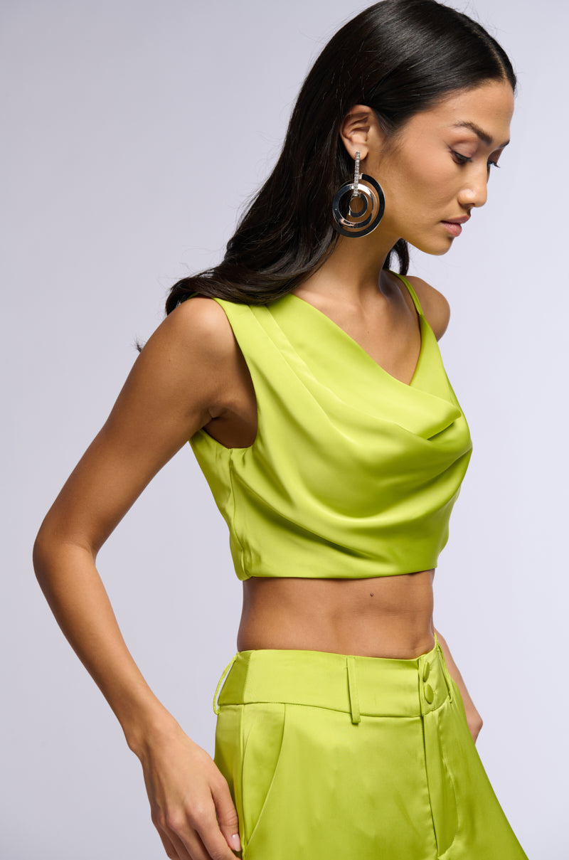 MOVE AND SHAKE CROPPED TOP