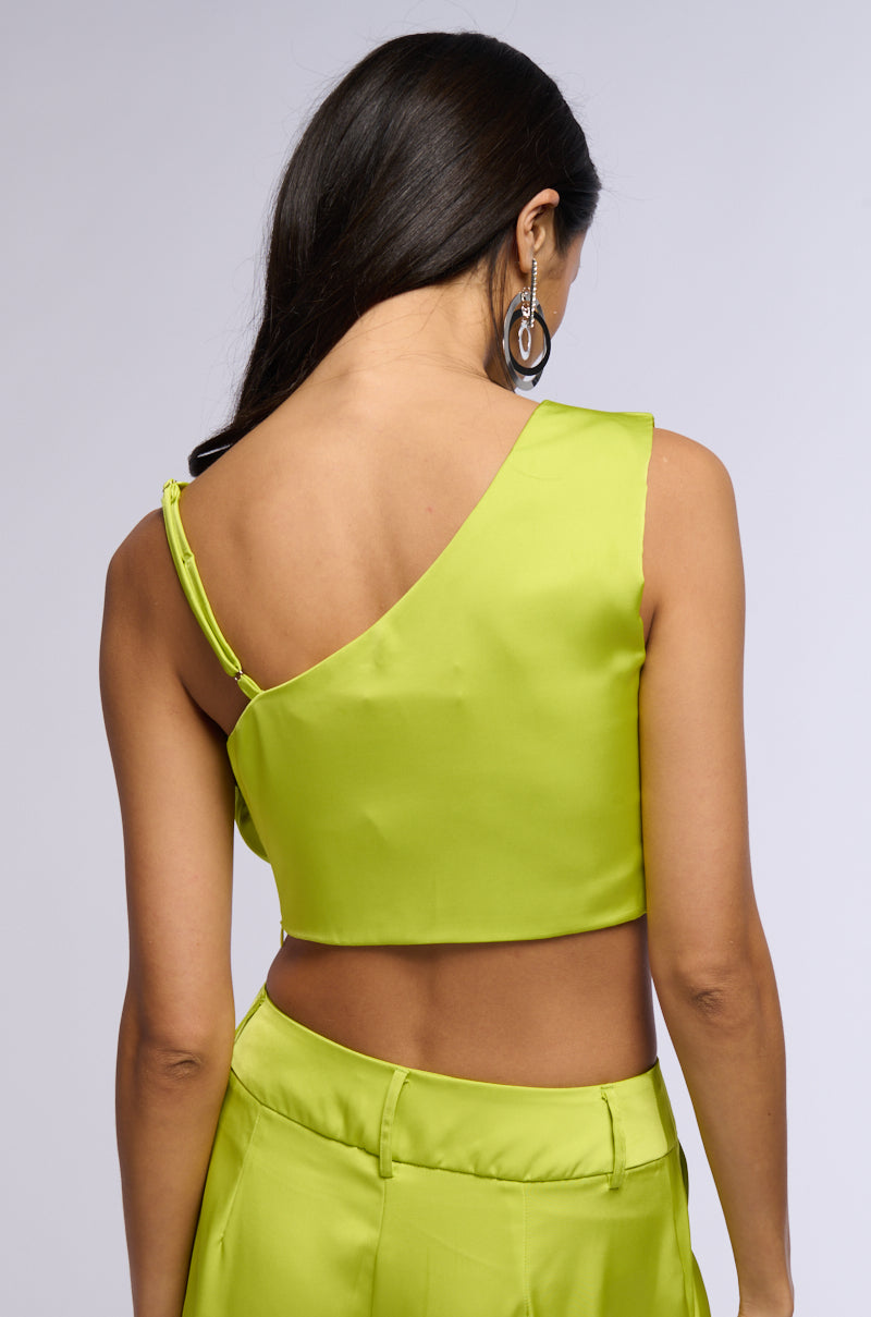 MOVE AND SHAKE CROPPED TOP