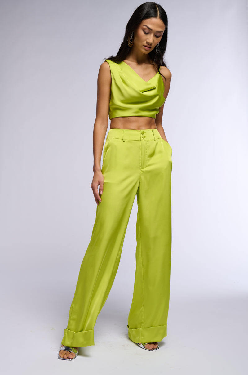 MOVE AND SHAKE CROPPED TOP